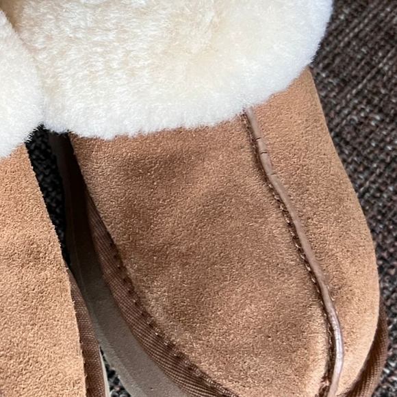 Women's UGG Disquette Slipper, Chestnut, Size 5 - Picture 9 of 11